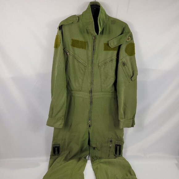 Canadian Air Force Green One-Piece Flight Suit Canada Military Forces Coveralls - Picture 1 of 5